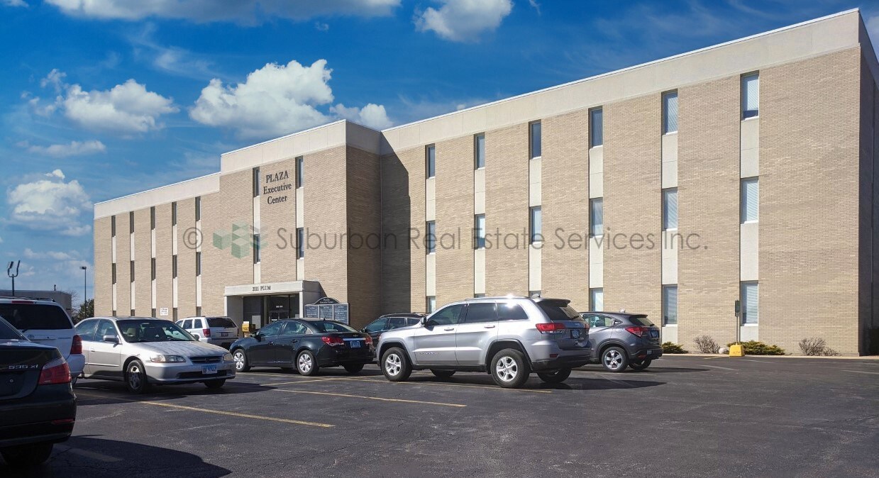 2111 Plum St, Aurora, IL for sale Building Photo- Image 1 of 1