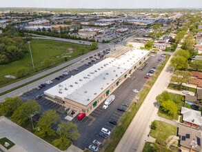 559-617 N York St, Elmhurst, IL - aerial  map view