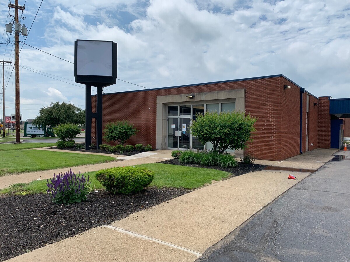 1719 Maysville Ave, Zanesville, OH 43701