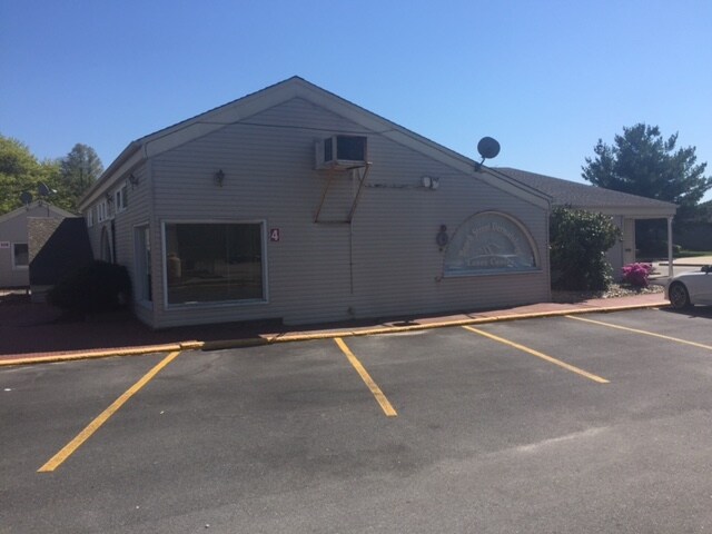 55 Beach St, Westerly, RI for sale - Building Photo - Image 1 of 1