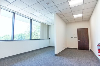 575 State Route 28, Raritan, NJ for lease Interior Photo- Image 2 of 5