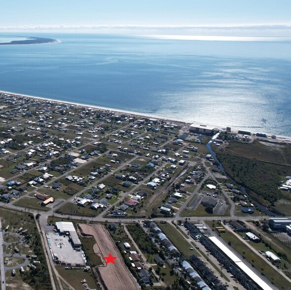 932 15th St, Mexico Beach, FL for sale - Aerial - Image 1 of 15