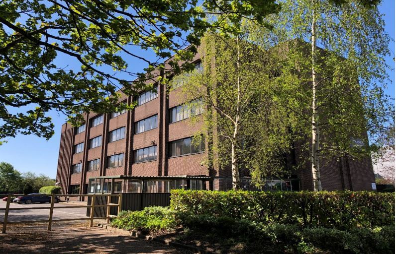 Beaumont Rd, Banbury for sale Primary Photo- Image 1 of 1