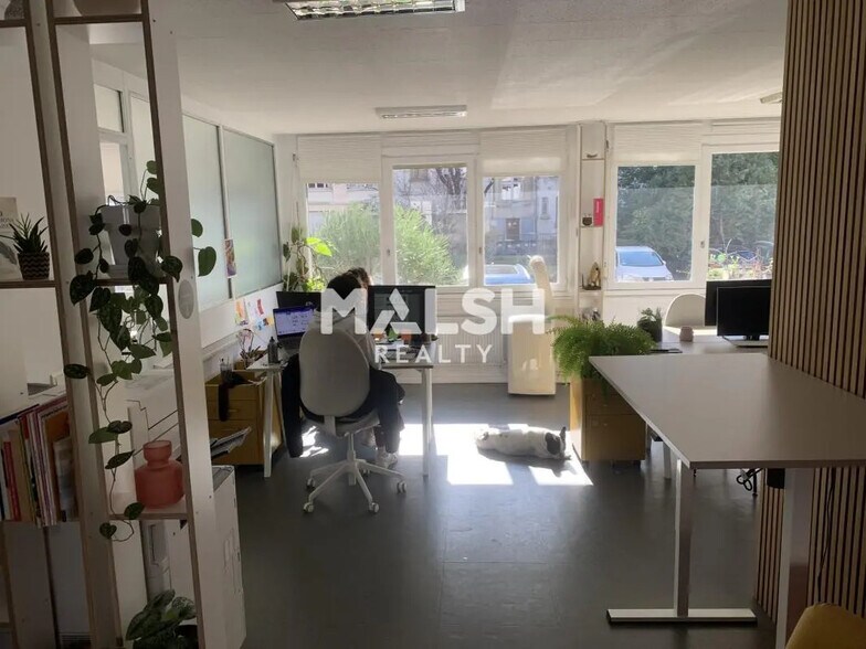 Office in Lyon for lease - Interior Photo - Image 3 of 10