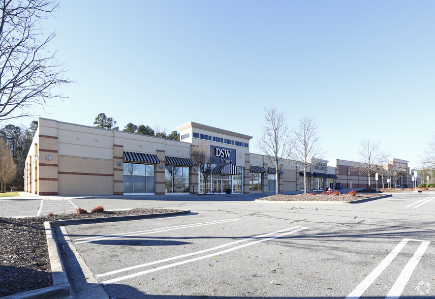 3604 Sumner Blvd, Raleigh, NC for lease - Building Photo - Image 1 of 3