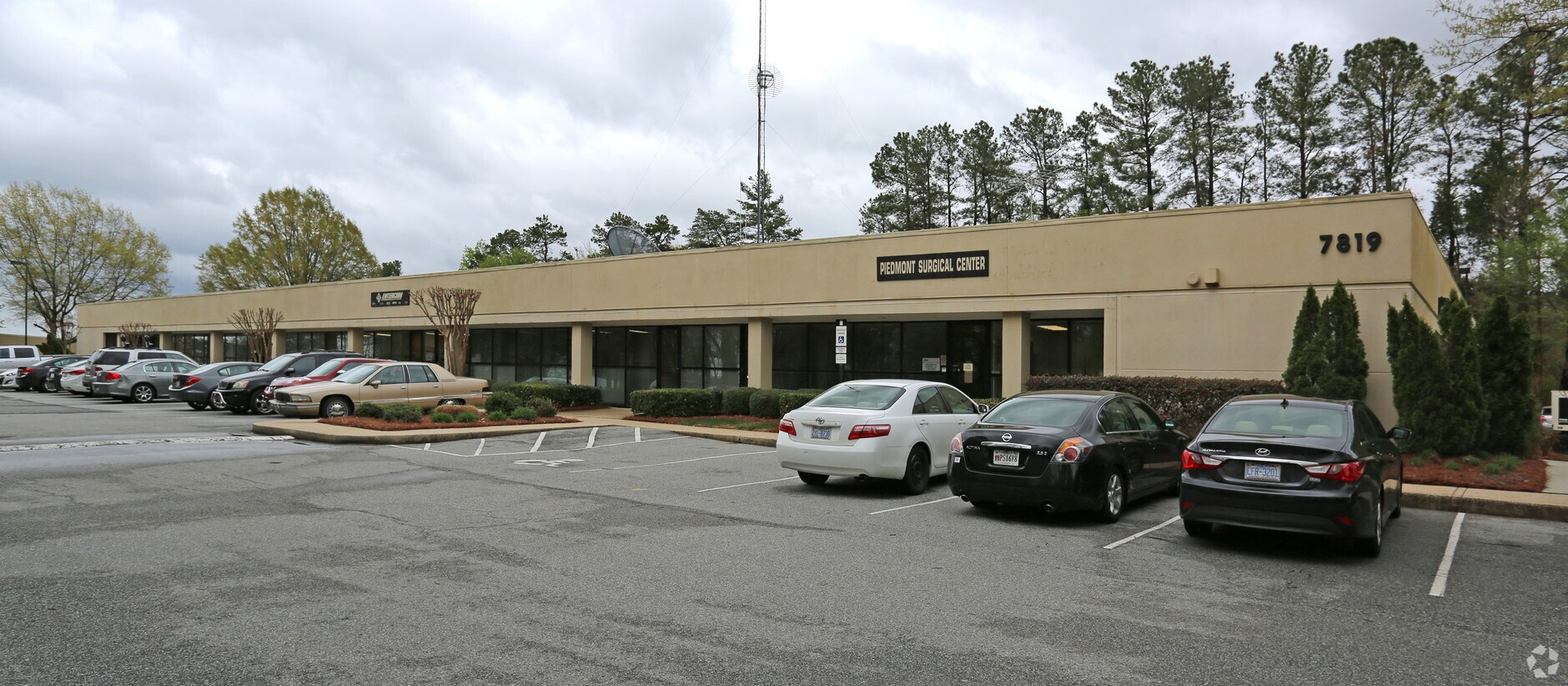 7819 National Service Rd, Greensboro, NC 27409 - Airpark 4 | LoopNet - 7900 National Service Road Greensboro Nc