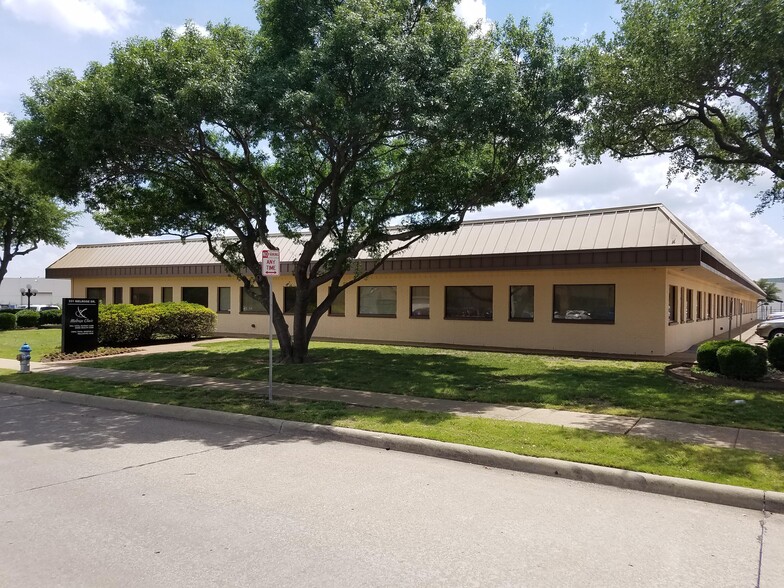 331 Melrose Dr, Richardson, TX for lease - Building Photo - Image 1 of 6