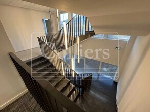 Office in Ventabren for lease Building Photo- Image 2 of 7