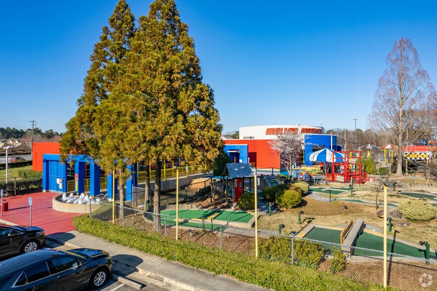 5400 Brook Hollow Pky, Norcross, GA for sale - Building Photo - Image 3 of 5