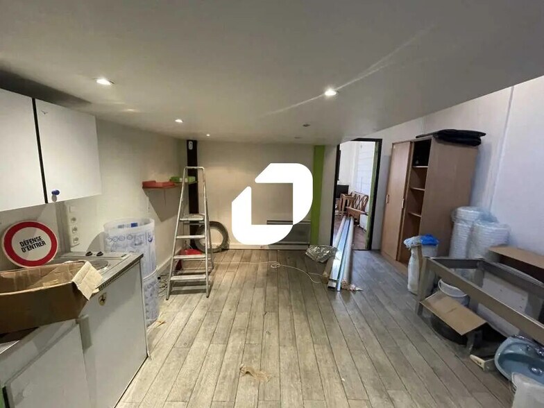 11 Avenue Du Général De Gaulle, Palaiseau for lease - Interior Photo - Image 2 of 4