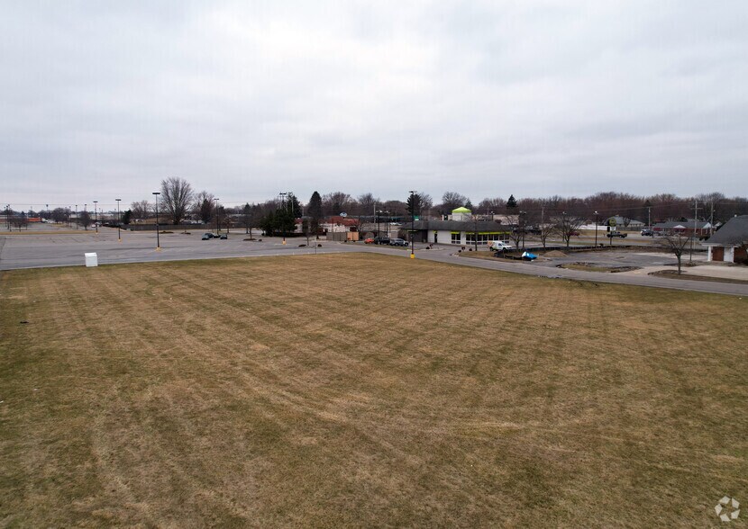 4435 S Scatterfield Rd, Anderson, IN for lease - Primary Photo - Image 1 of 2