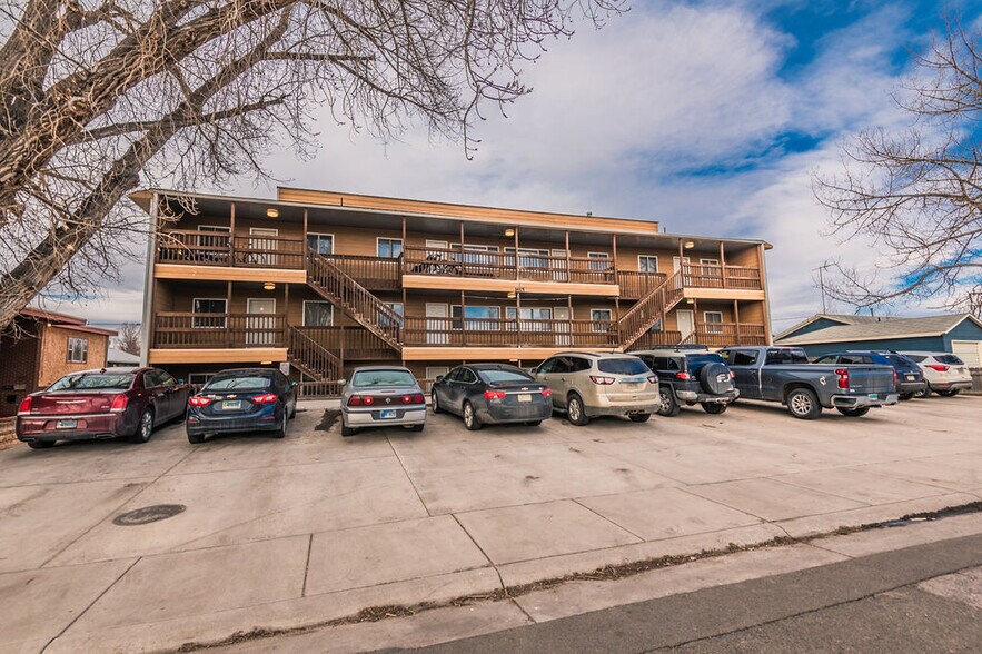 1415 E Gibbon St, Laramie, WY for sale - Primary Photo - Image 1 of 1