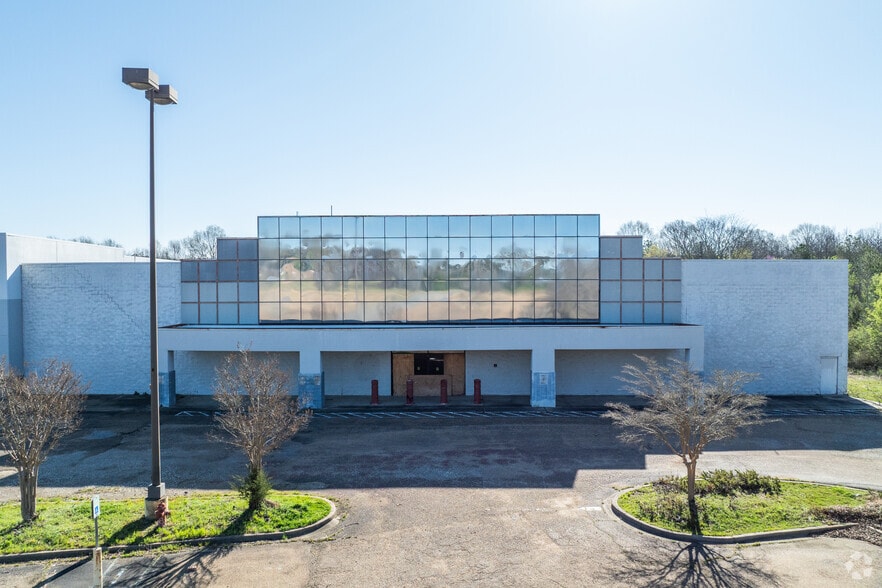 4708 Robinson Rd, Jackson, MS for sale - Building Photo - Image 1 of 1