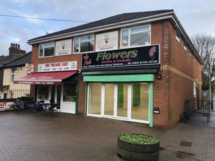 361 Walderslade Rd, Chatham for sale Primary Photo- Image 1 of 1