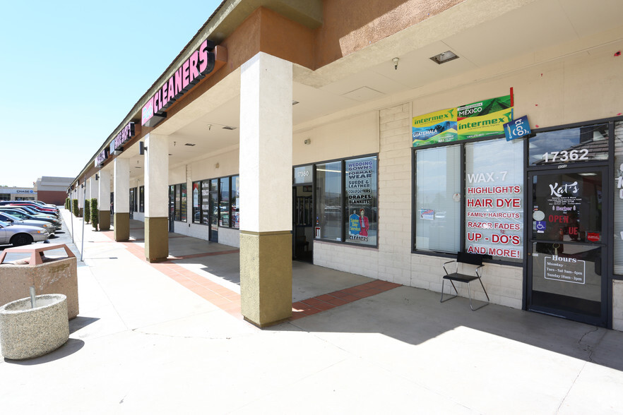 17320-17398 Main St, Hesperia, CA for lease - Building Photo - Image 3 of 7