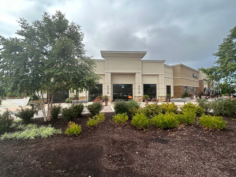 1000 Crossings Blvd, Lancaster, PA for lease - Building Photo - Image 2 of 2