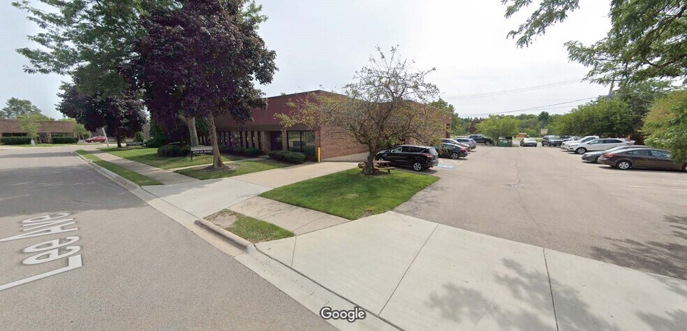 4249 Lee Ave, Gurnee, IL for sale - Building Photo - Image 1 of 1