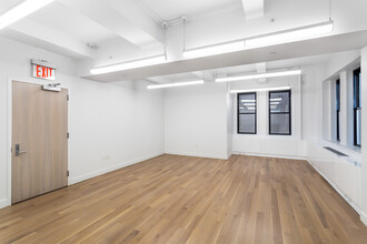 110 W 40th St, New York, NY for lease Interior Photo- Image 1 of 2