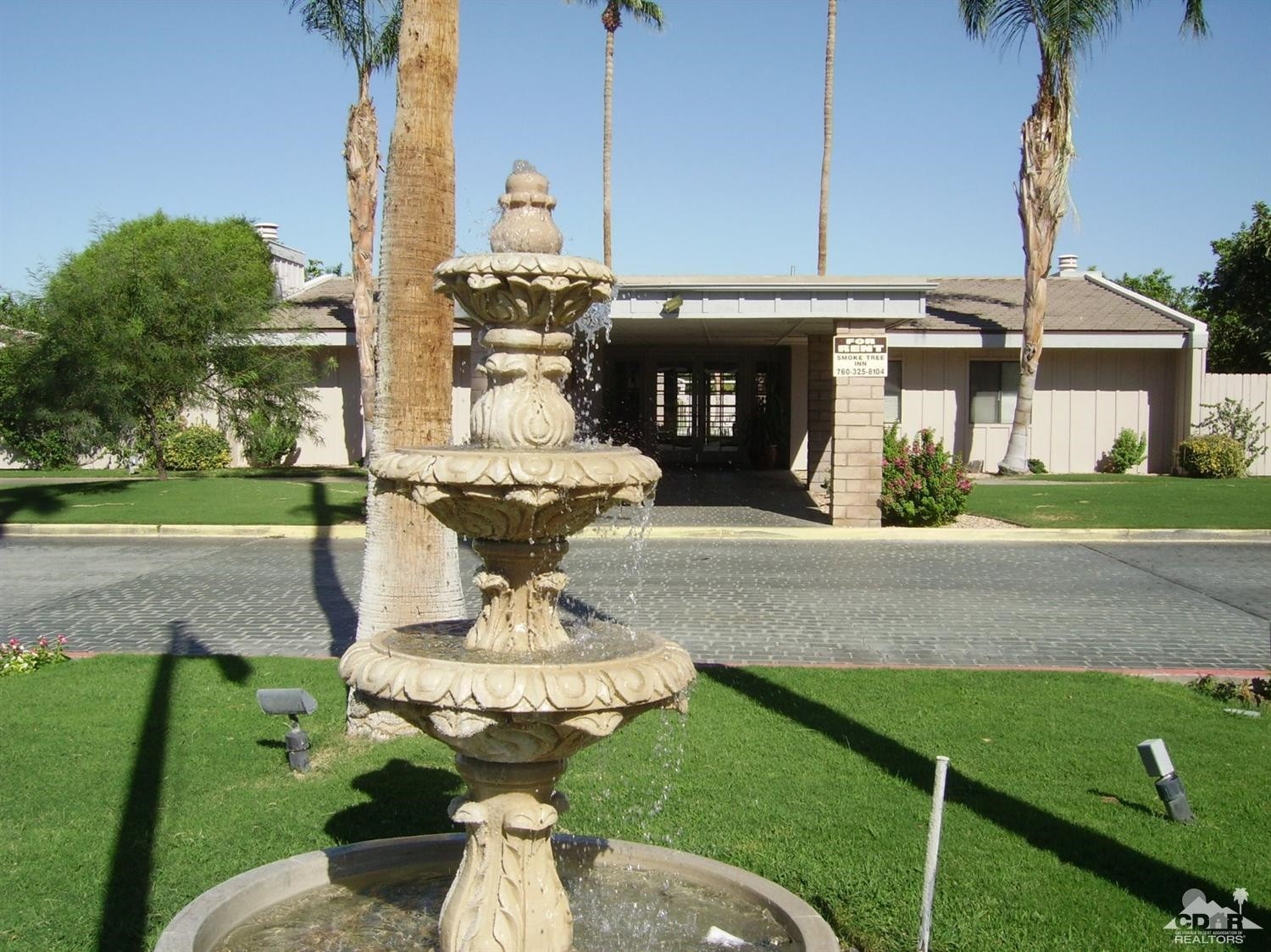 1800 Smoke Tree Ln, Palm Springs, CA for sale Building Photo- Image 1 of 1