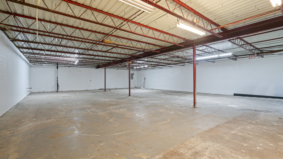 3802 Hardy St, Houston, TX for lease - Building Photo - Image 2 of 8