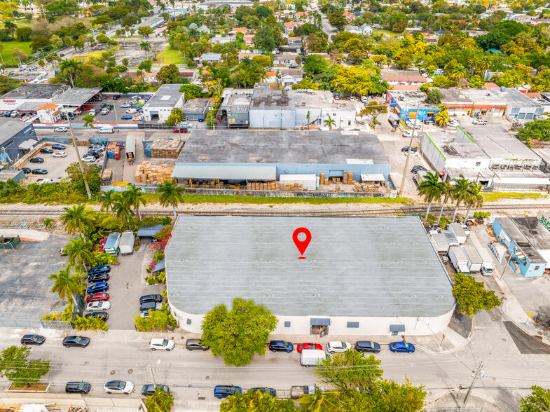 1515 NW 22nd St, Miami, FL for lease - Building Photo - Image 1 of 43