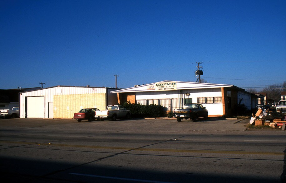 301 SE 14th St, Grand Prairie, TX for sale - Primary Photo - Image 1 of 32