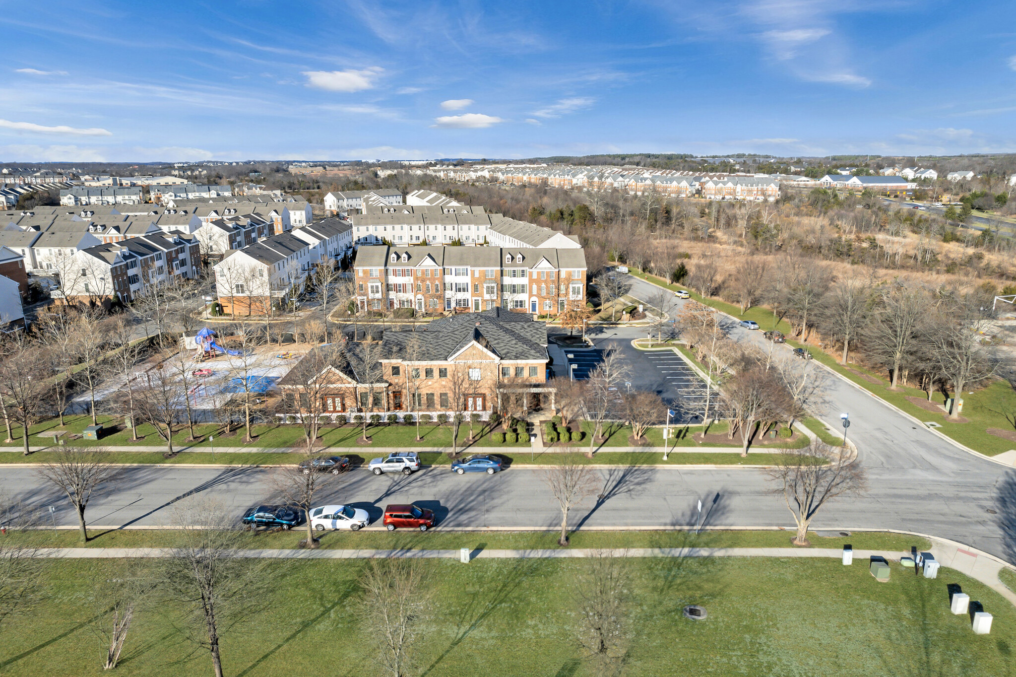 42851 Smallwood Ter, Chantilly, VA for sale Primary Photo- Image 1 of 57