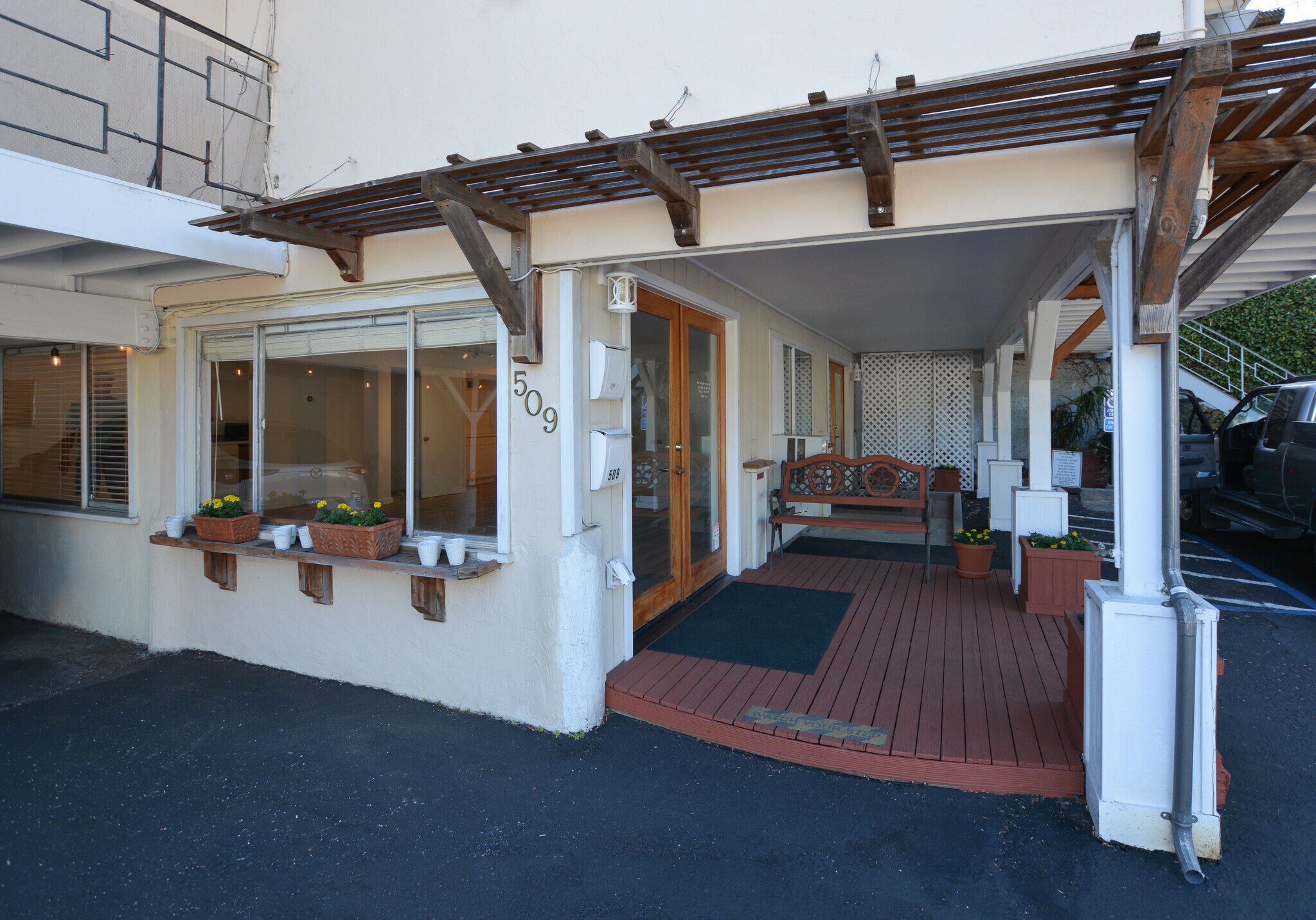 509 Magnolia Ave, Larkspur, CA for lease Building Photo- Image 1 of 11