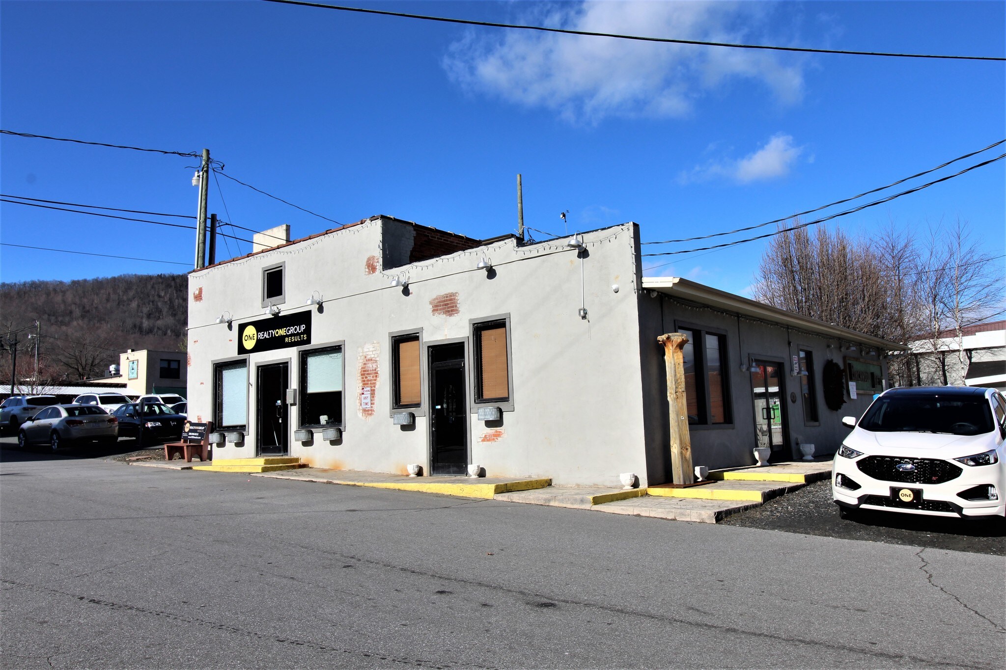 19 E Ashe St, West Jefferson, NC for sale Building Photo- Image 1 of 1