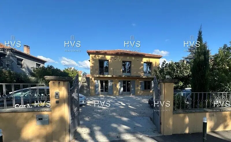 Office in Aix-en-Provence for lease - Building Photo - Image 2 of 11