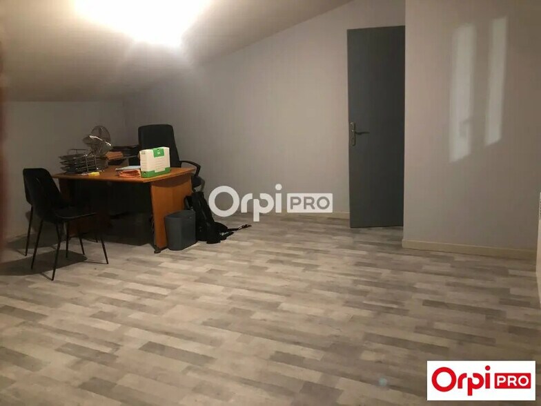 Flex in Wattrelos for sale - Interior Photo - Image 3 of 4