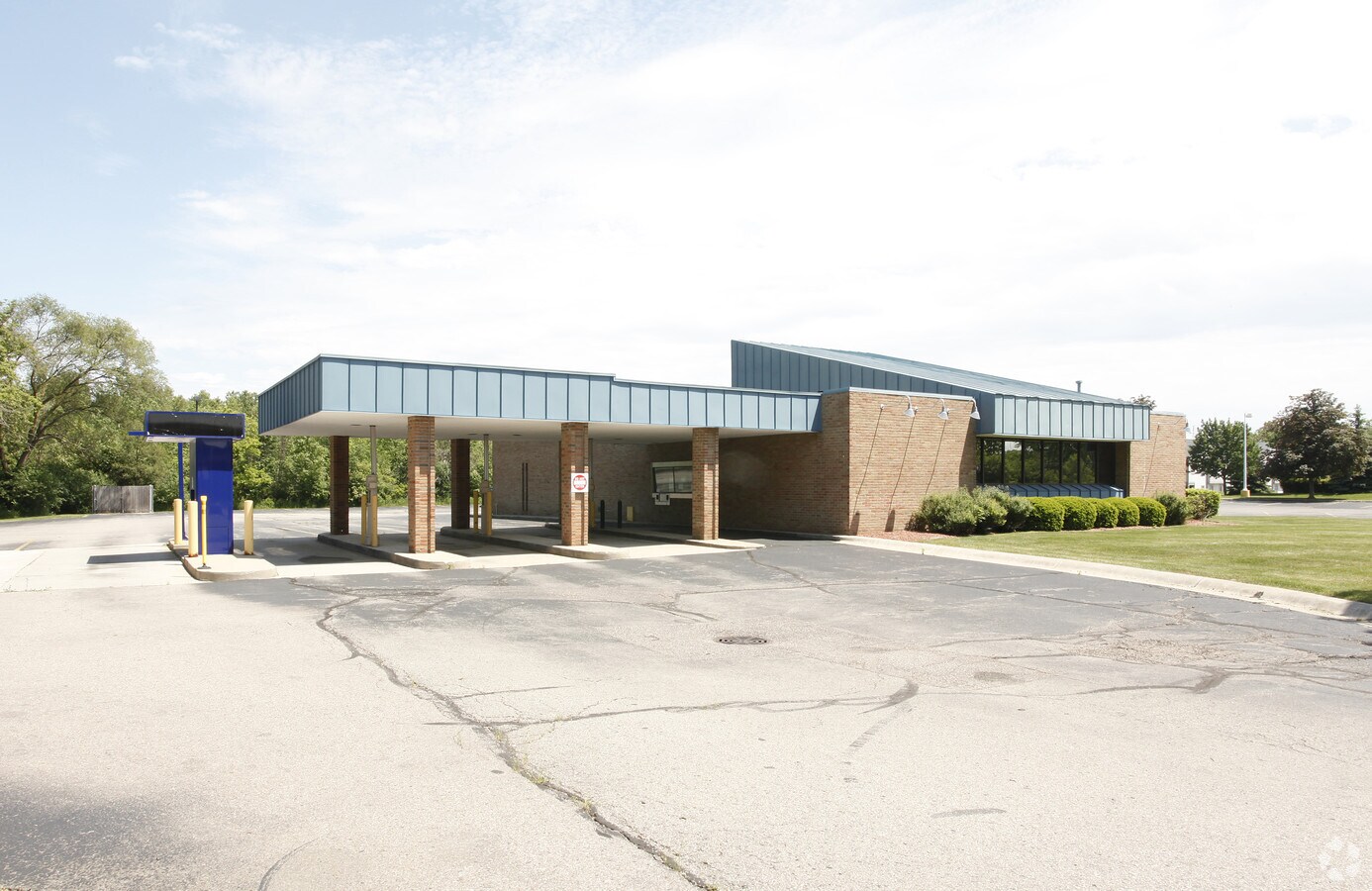 N Linden Rd, Flint, MI 48504 Property Record