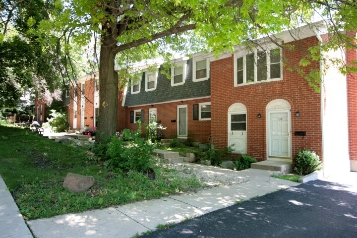 138-152 N Huffman St, Naperville, IL for sale Primary Photo- Image 1 of 1