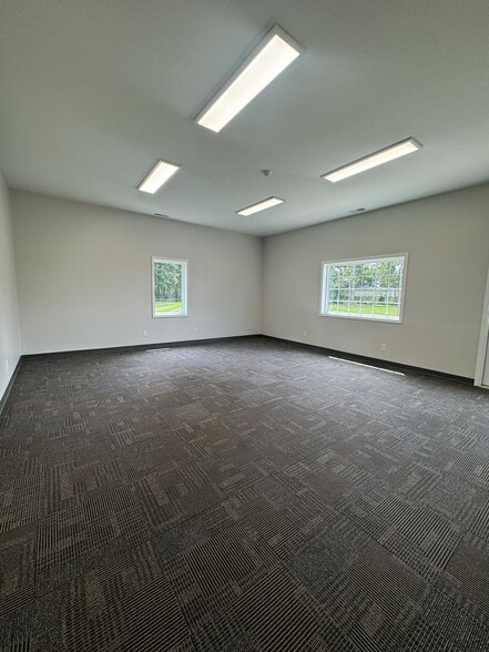 1203 W Alto Rd, Kokomo, IN for lease - Interior Photo - Image 3 of 5