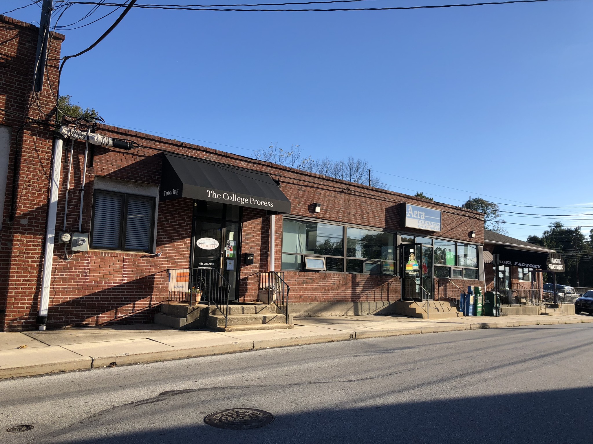 511 Old Lancaster Ave, Berwyn, Pa 19312 - Office Retail For Lease 