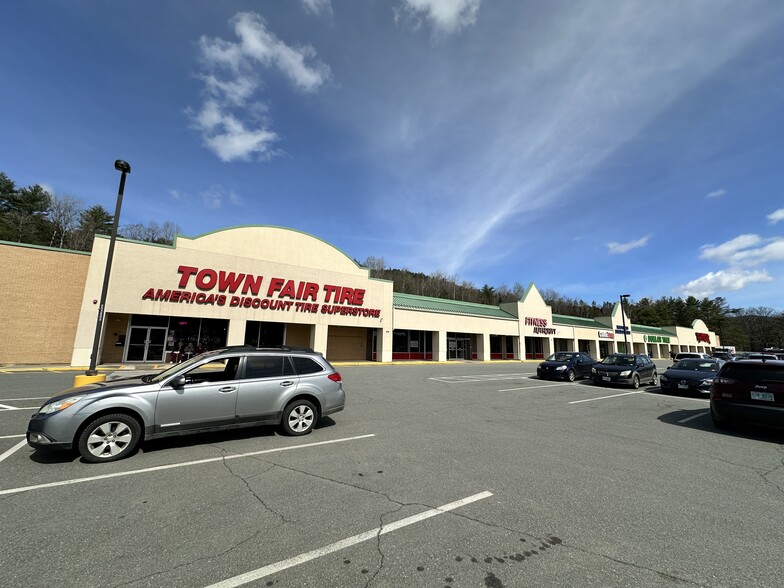 570 Meadow St, Littleton, NH for lease - Building Photo - Image 2 of 6