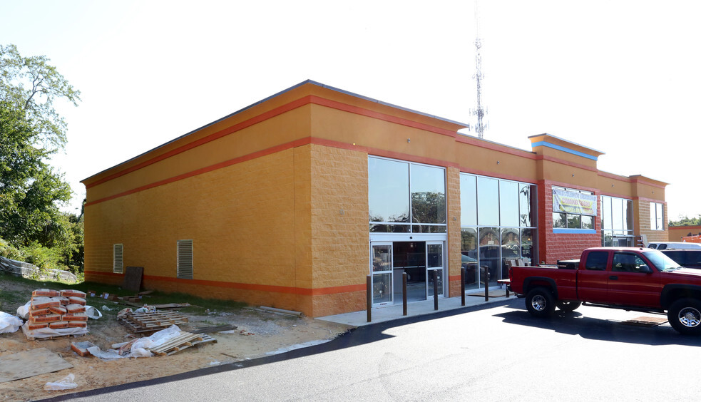 5200 Moravia Rd, Baltimore, MD for sale - Building Photo - Image 2 of 3