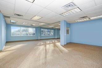 4830 Arthur Kill Rd, Staten Island, NY for lease Interior Photo- Image 2 of 7