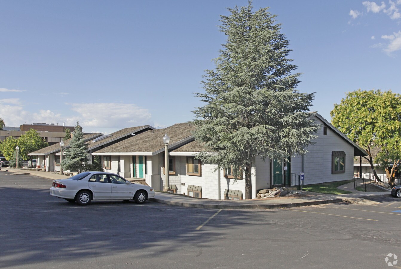 415 S Medical Dr, Bountiful, UT 84010