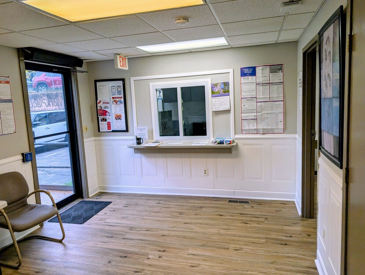 109 Watertown Ave, Waterbury, CT 06708 - Unit 1 - - Interior Photo - Image 1 of 7