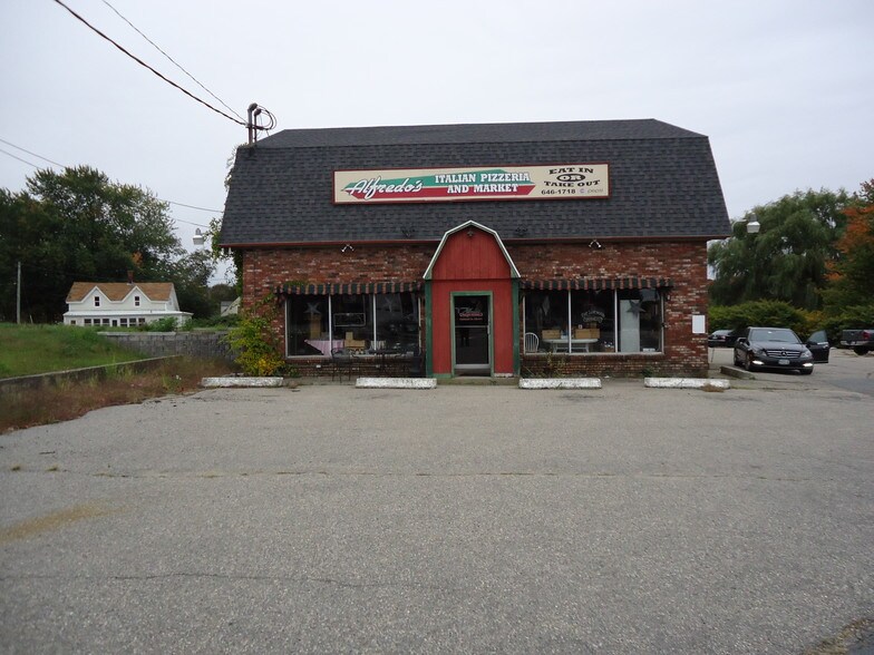 1574 Post Rd, Wells, ME 04090