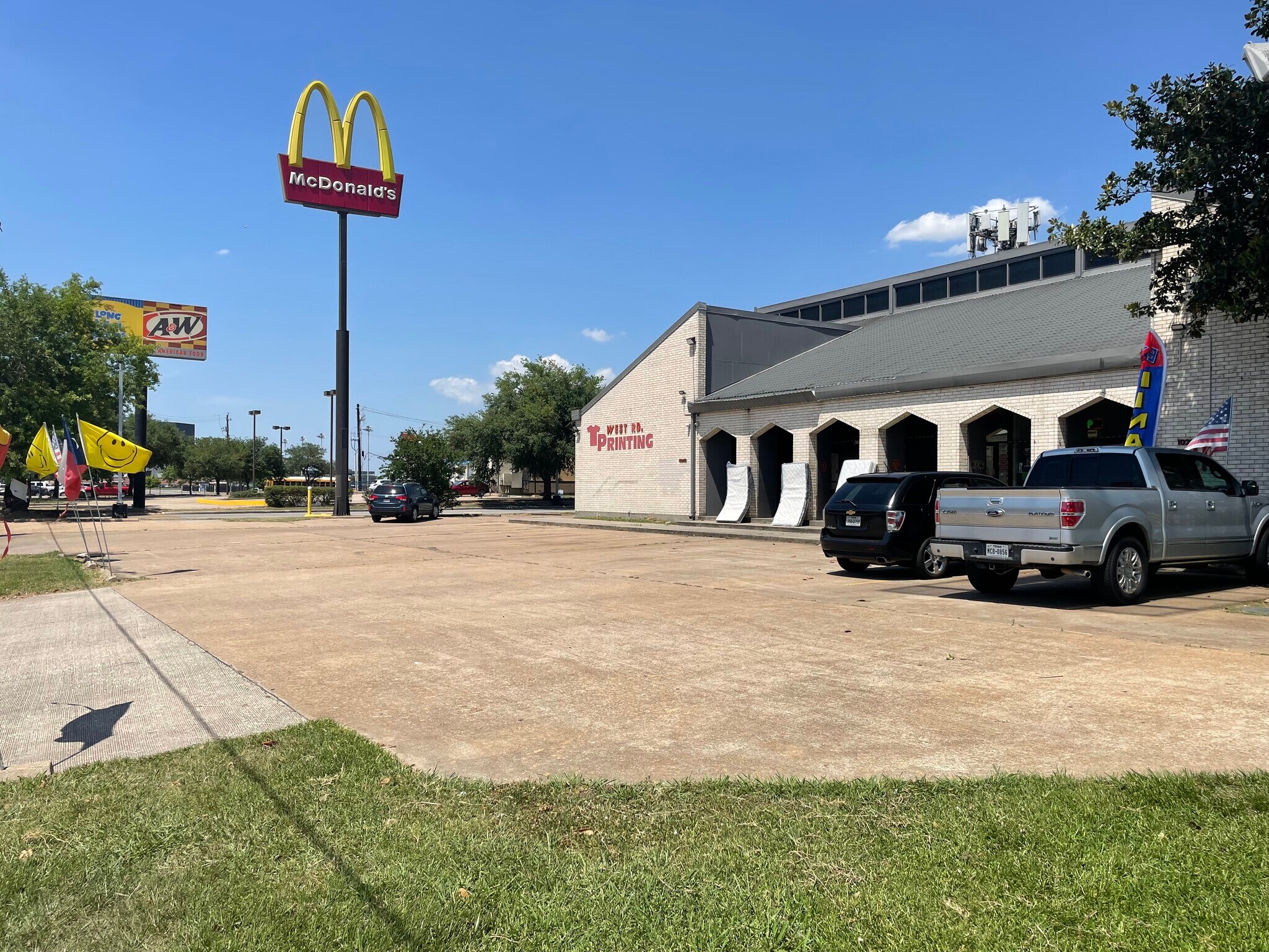 10264 North Fwy, Houston, TX for sale Building Photo- Image 1 of 1