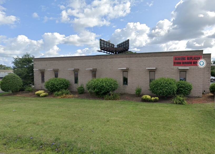 2415 Pittsburgh Ave, Erie, PA for lease - Building Photo - Image 1 of 1