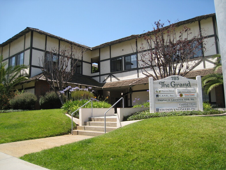 785 Grand Ave, Carlsbad, CA for lease - Building Photo - Image 1 of 2