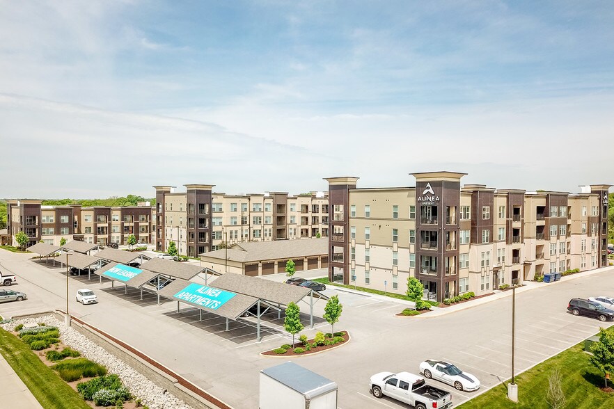 230 S Bemiston Ave, Clayton, MO 63105 The Two Thirty Building