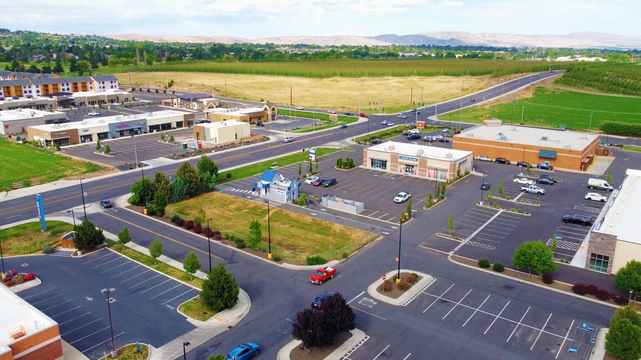 6410 W Nob Hill Blvd, Yakima, WA 98908 Retail for Lease