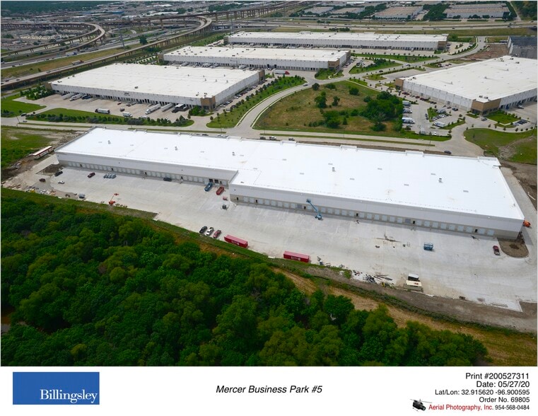 2261 Morgan Pky, Dallas, TX for lease - Building Photo - Image 3 of 4