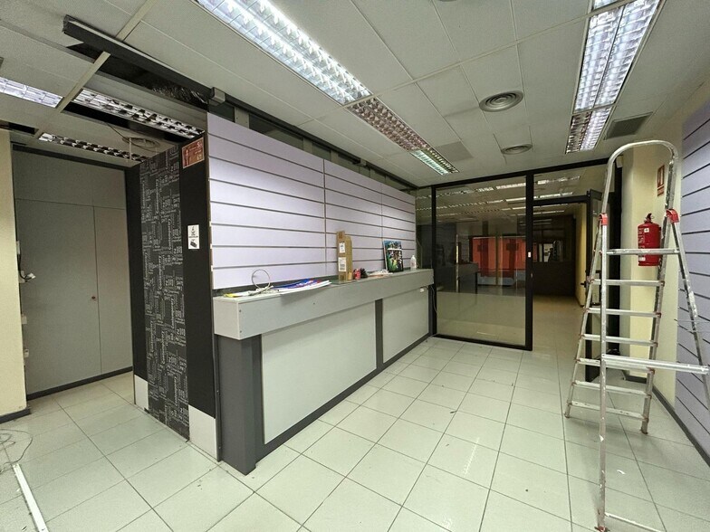 Retail in Llíria, Valencia for lease - Building Photo - Image 2 of 24