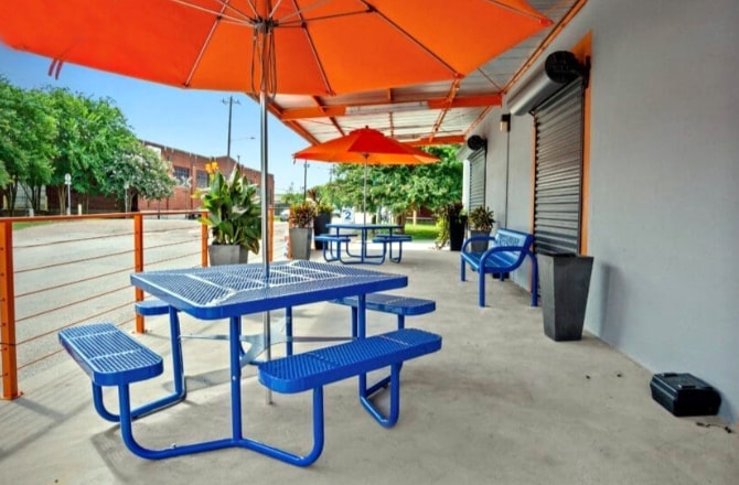 812 Live Oak St, Houston, TX for lease Building Photo- Image 1 of 21