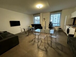 114-116 Rue De Verdun, Puteaux for lease Interior Photo- Image 2 of 2